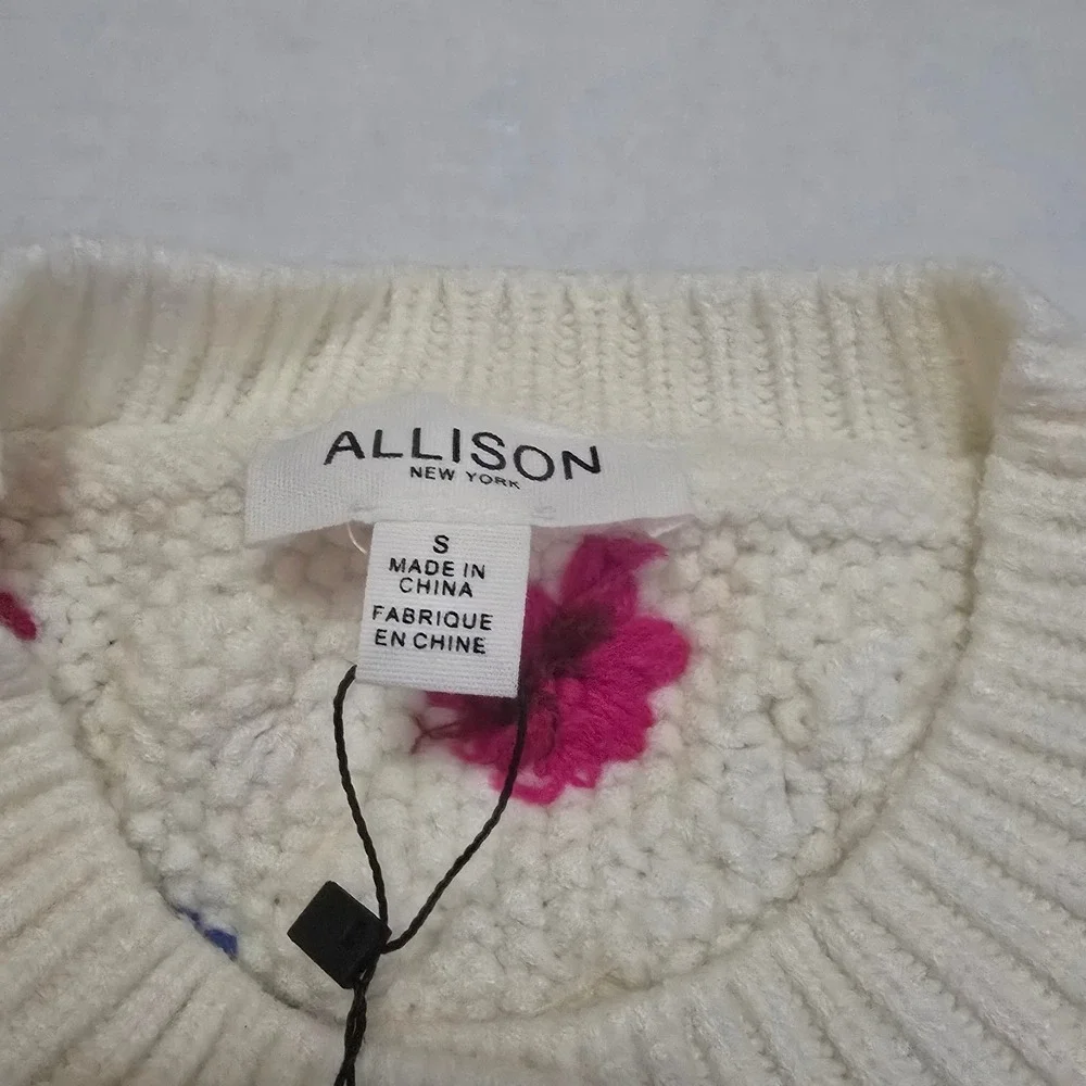Allison New York Cottagecore Embroidered Pom Cardigan Cream Floral Sweater Small
